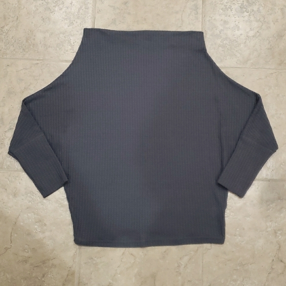 Umgee Waffle Knit Boat Neck Top - Picture 3 of 9